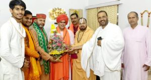 भोजपुरी स्वाभिमान की भाषा है : स्वामी चक्रपाणि महाराज